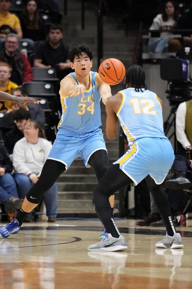 中国男篮留洋球员报告（二）：两人获得NCAA首发机会