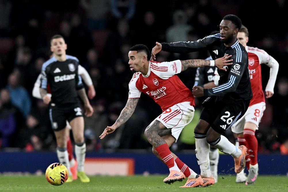 世俱杯买球APP-靠谱不？曼城主场负倒数第一，枪手完胜红魔，英超冠军本轮悬念终