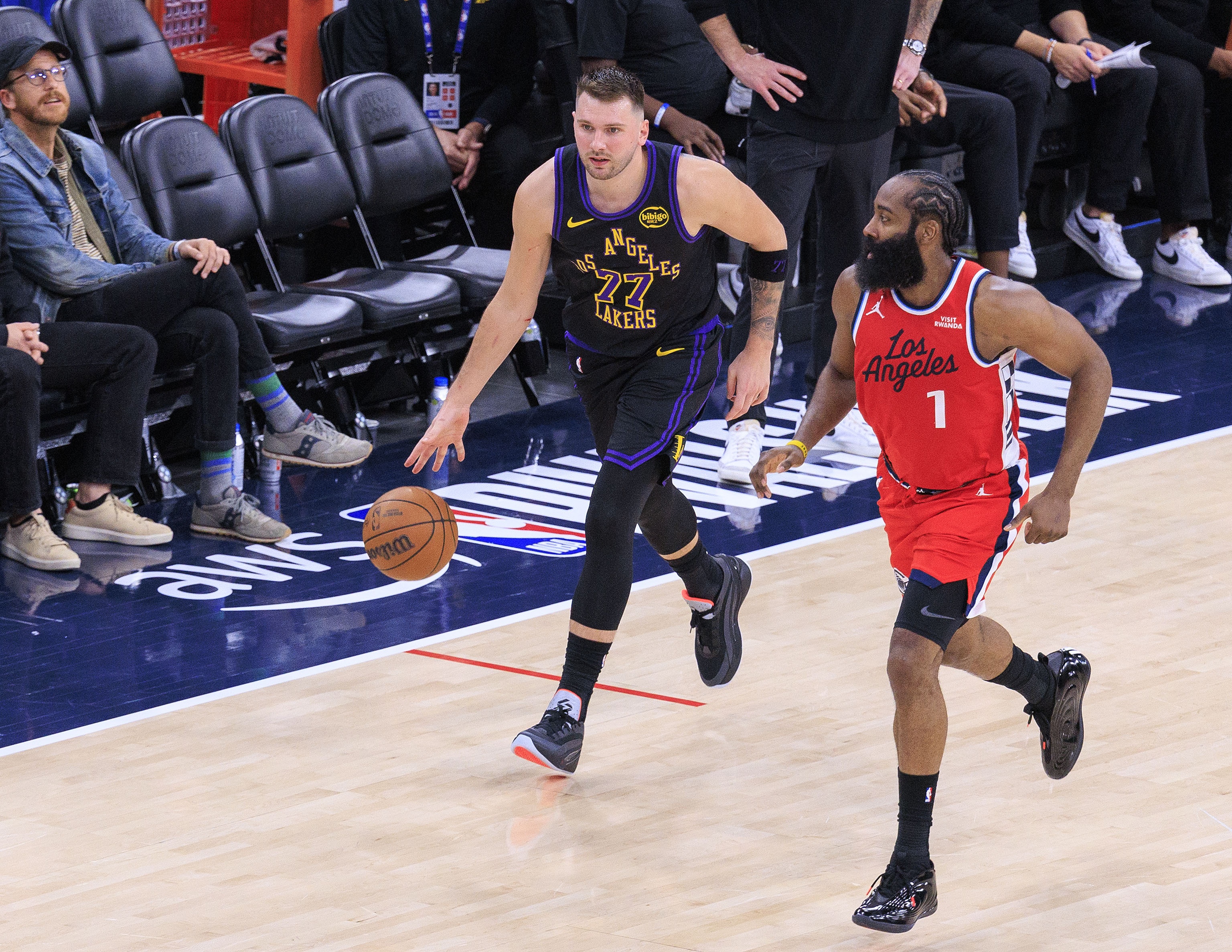 世俱杯买球APP-东契奇单场至少46分7板11助且命中8记三分 历史第二人&amp;比肩16哈登